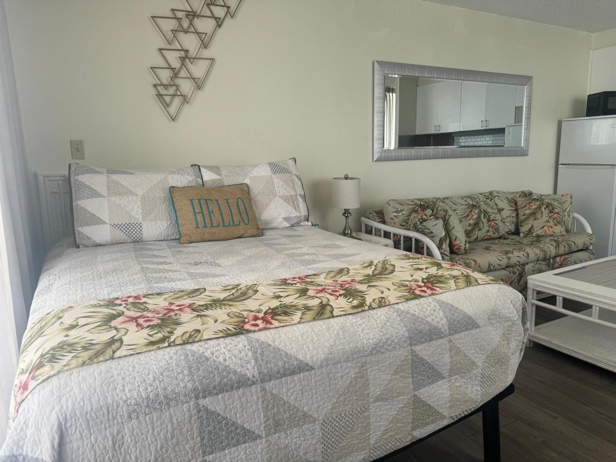 Tropical Studios At Marine Surf Waikiki - Free Parking - Best Location - Full Kitchen - Swimming Pool Honolulu Exterior foto
