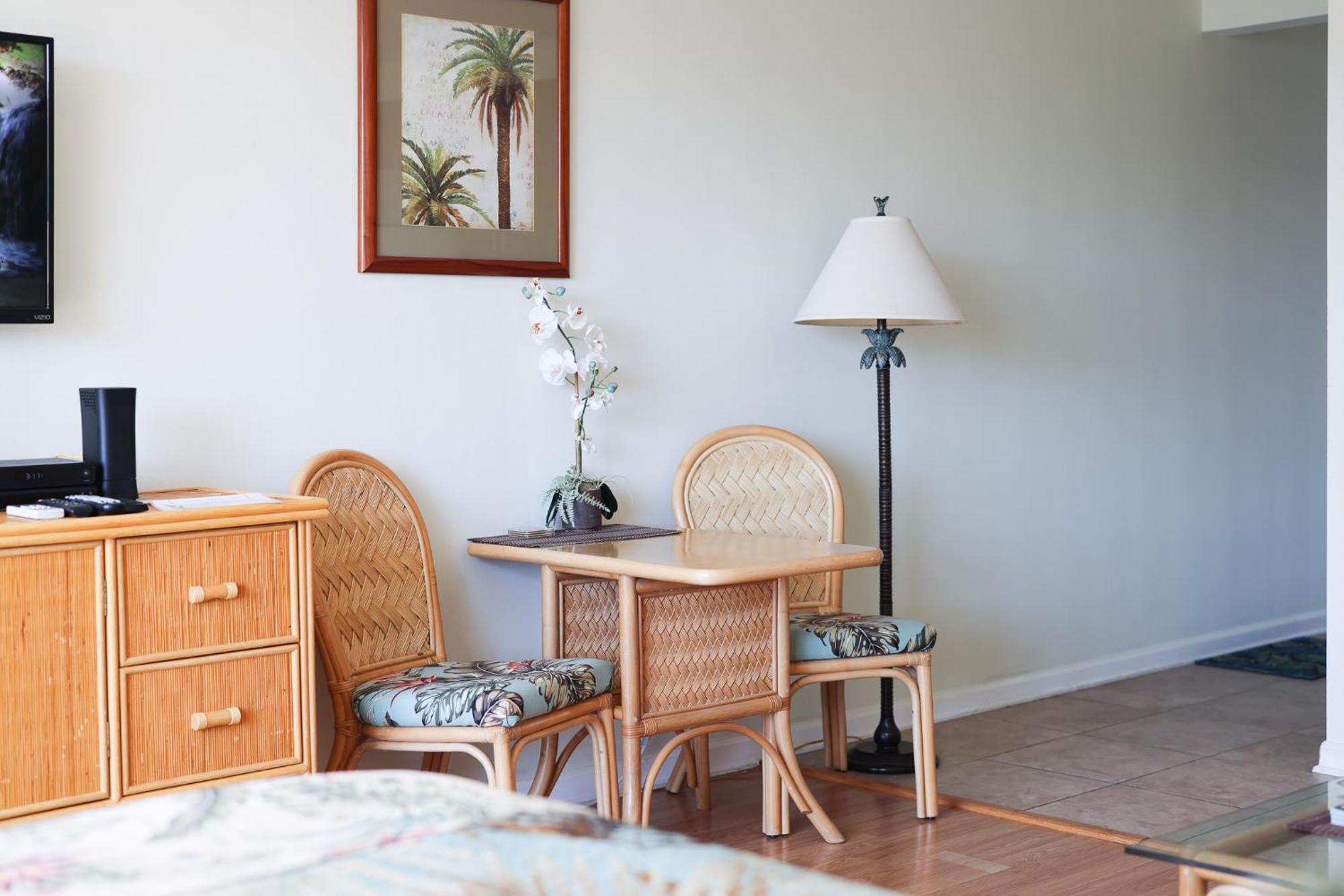 Tropical Studios At Marine Surf Waikiki - Free Parking - Best Location - Full Kitchen - Swimming Pool Honolulu Exterior foto