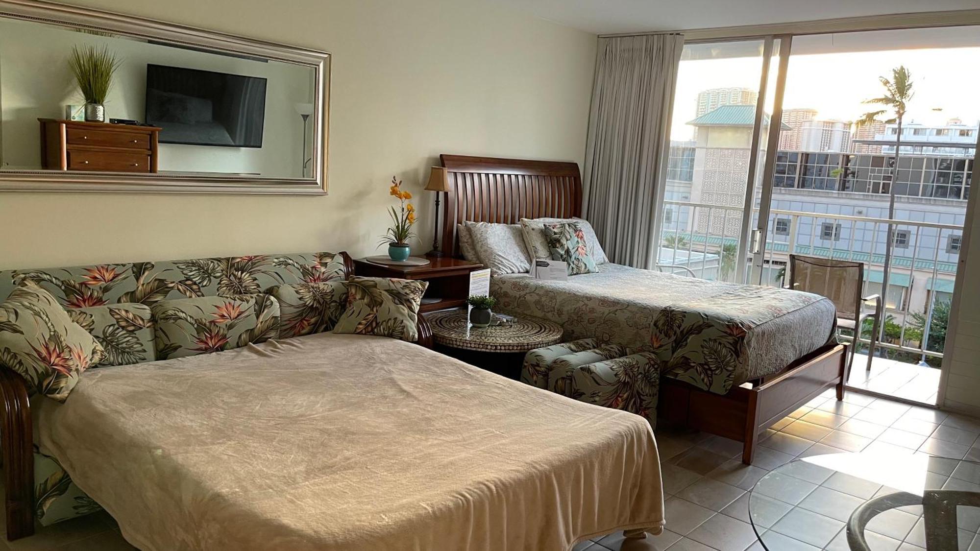 Tropical Studios At Marine Surf Waikiki - Free Parking - Best Location - Full Kitchen - Swimming Pool Honolulu Exterior foto