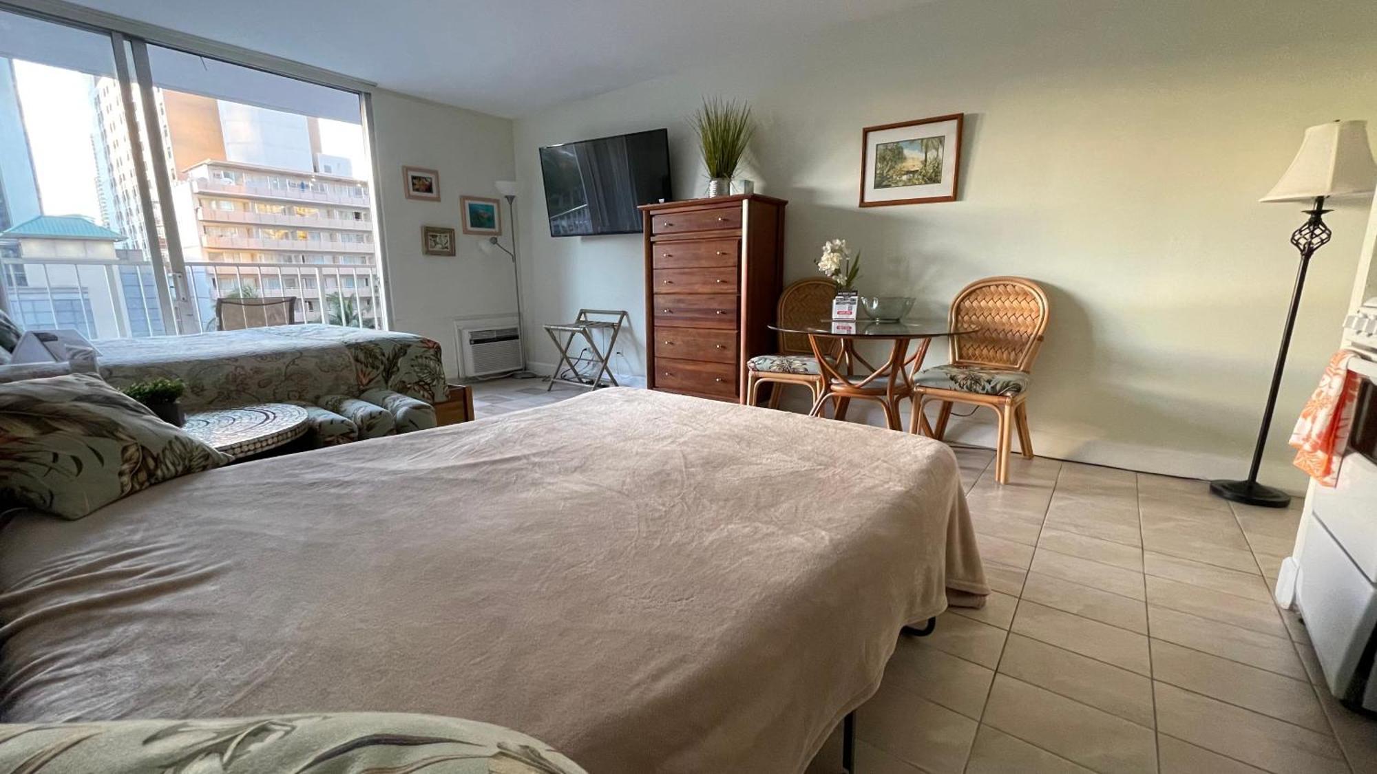 Tropical Studios At Marine Surf Waikiki - Free Parking - Best Location - Full Kitchen - Swimming Pool Honolulu Exterior foto